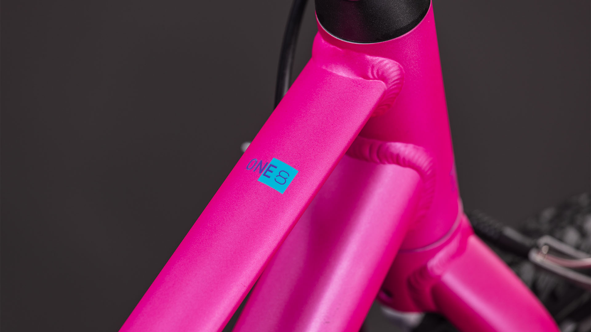 Cube Numove 180 fucsia´n´plum (2027)
