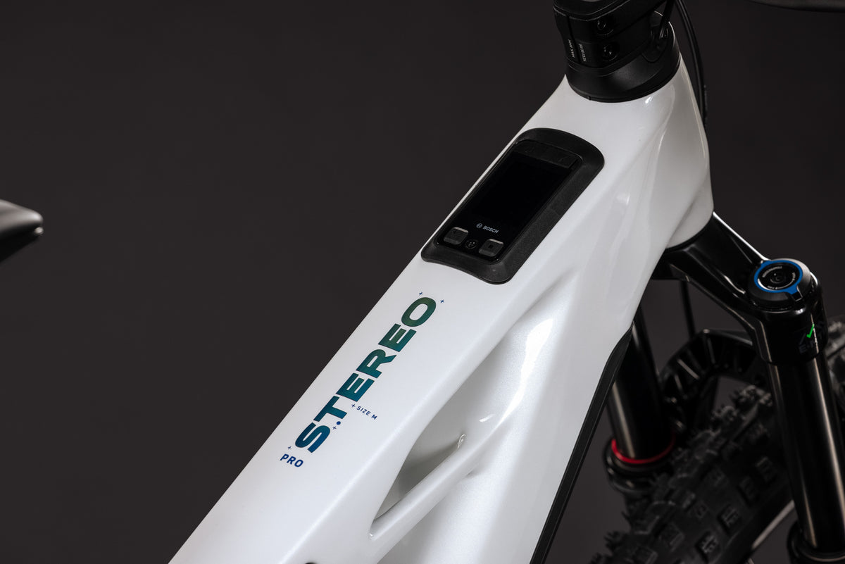Cube Stereo Hybrid ONE44 HPC Pro 800  metallicwhite´n´blue (2027)