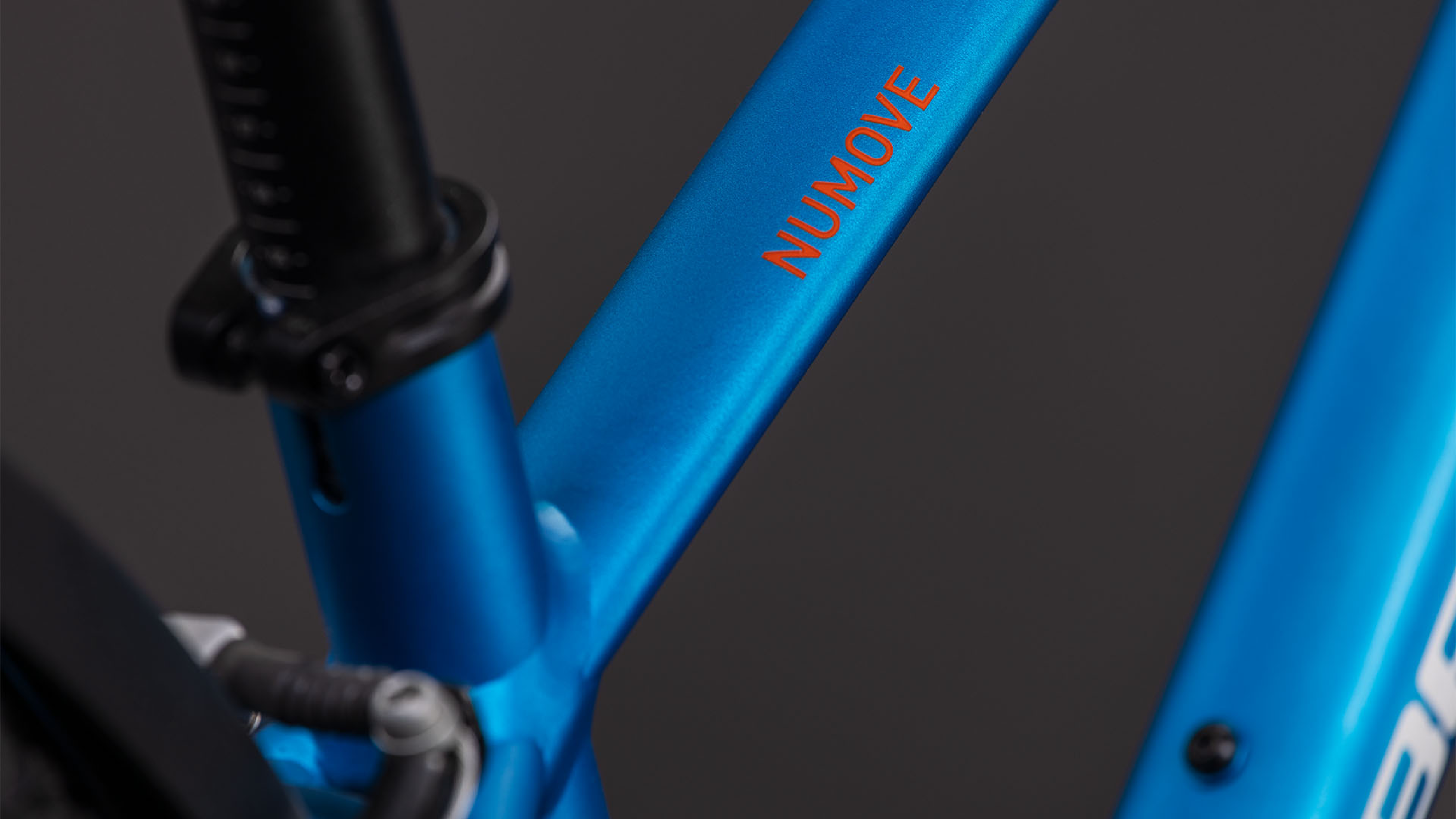 Cube Numove 240 FE  topasblue´n´nebula (2027)