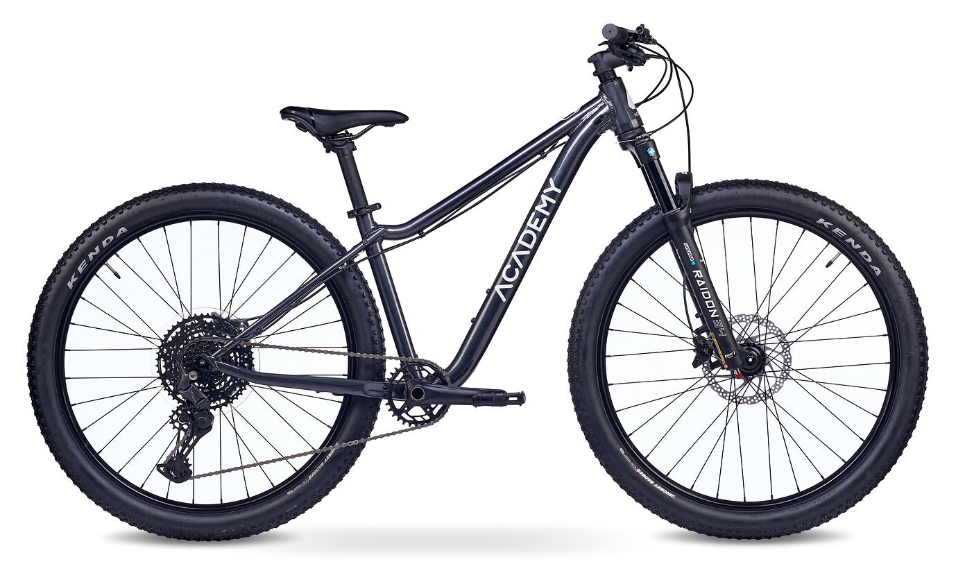 Academy  Trail 7 27,5