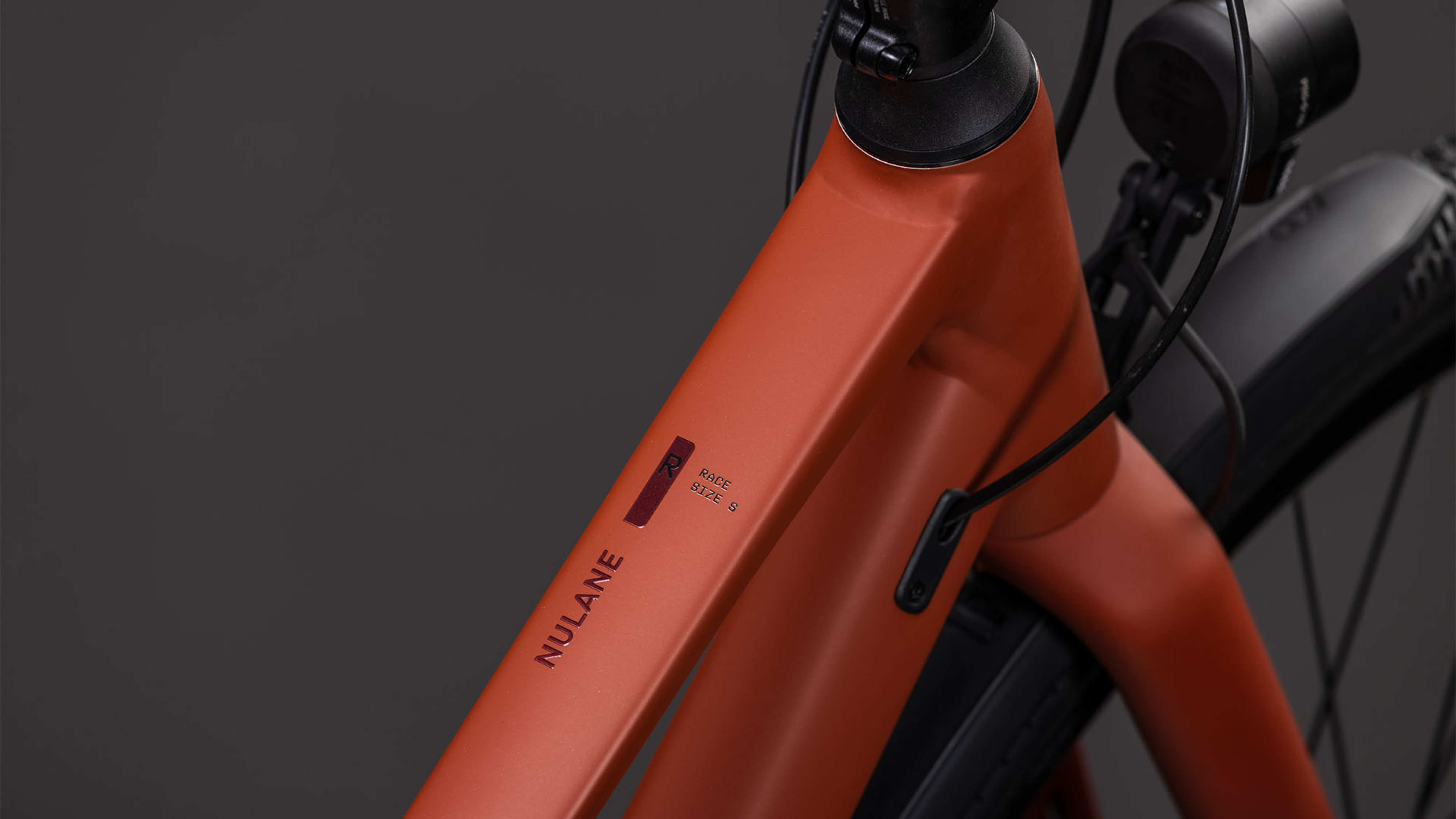 Cube Nulane Race FE Trapez amber´n´black (2026)