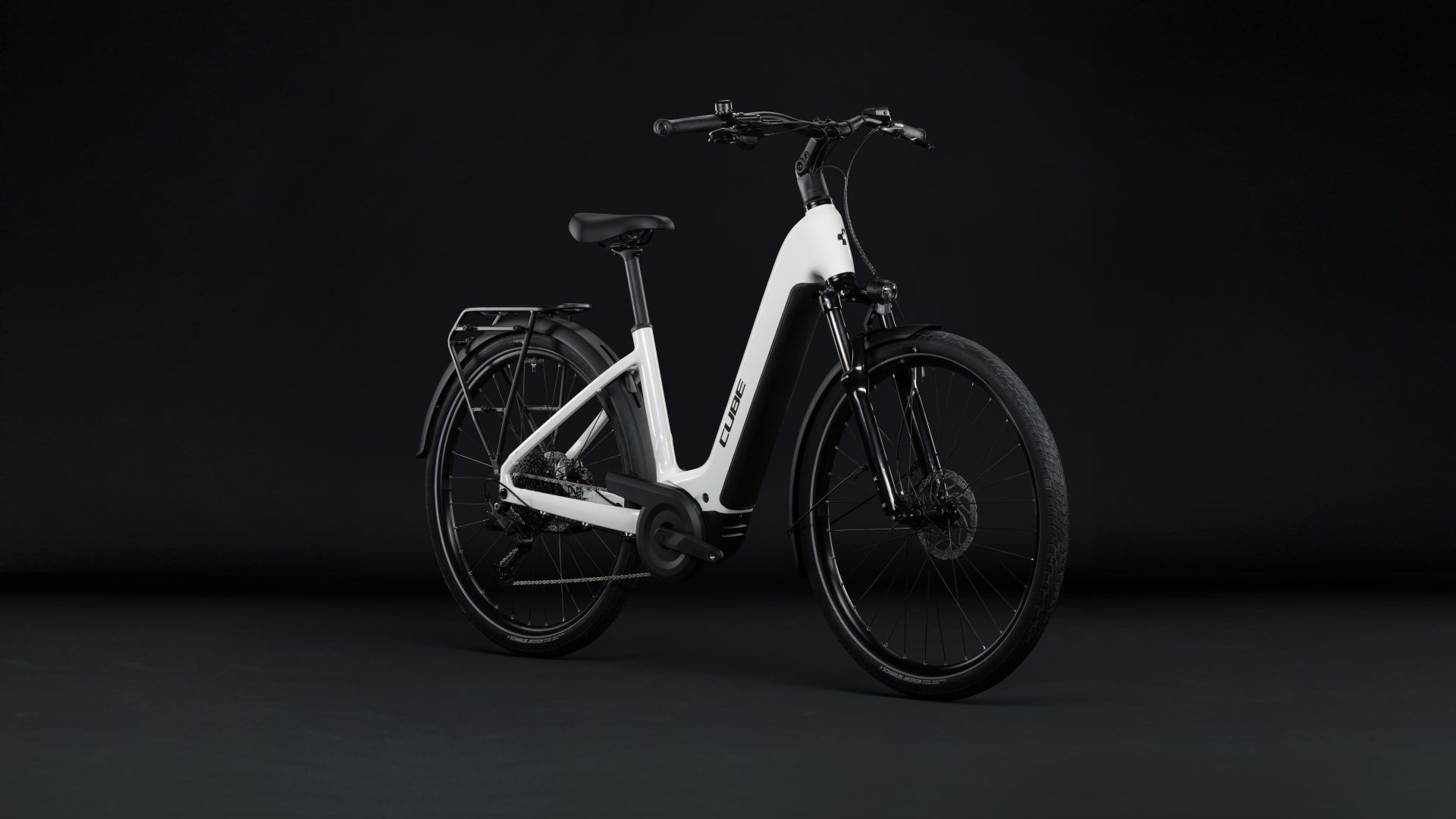 Cube Touring Hybrid ONE 600 Easy Entry metallicwhite´n´chrome (2027)